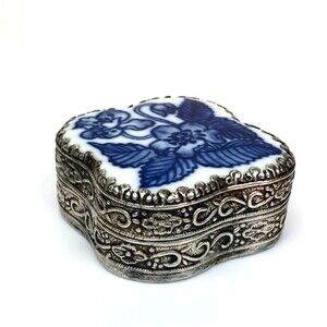 Vtg. Chinese Silver Blue & White Floral Porcelain Chard Trinket Box Mirrored